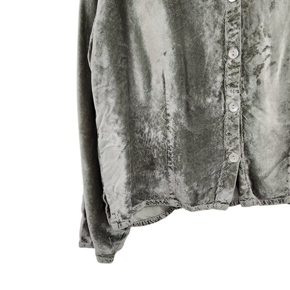 A La Mode Vintage Women's Collared Button Front Velvet Top - S/M - Picture 3 of 9
